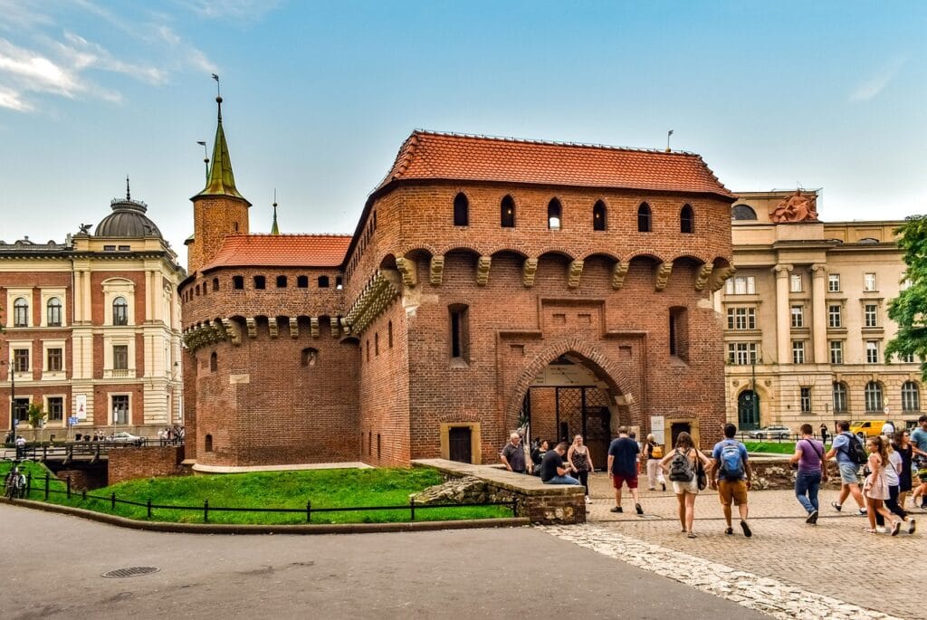 Kwarantanna w historii Polski – od zamykanych bram miast po kordony sanitarne