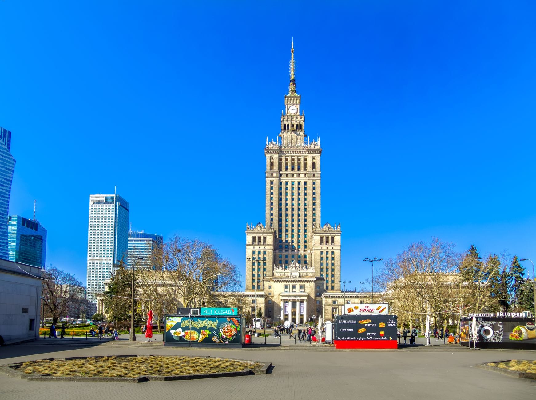 Wolność słowa w historii Polski: od liberum veto po cenzurę PRL i konstytucję z 1997 roku