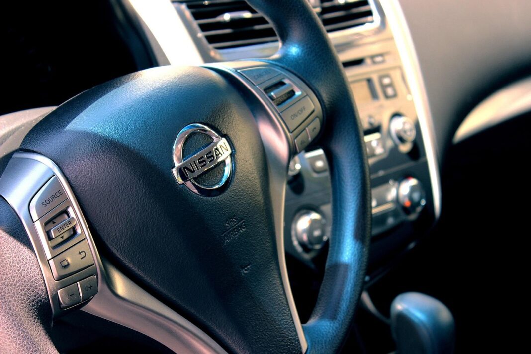 dayronv-nissan-885309_1280